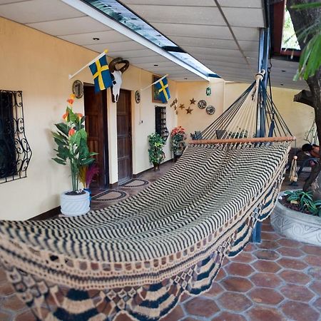Charly'S Guest House Granada Exterior photo