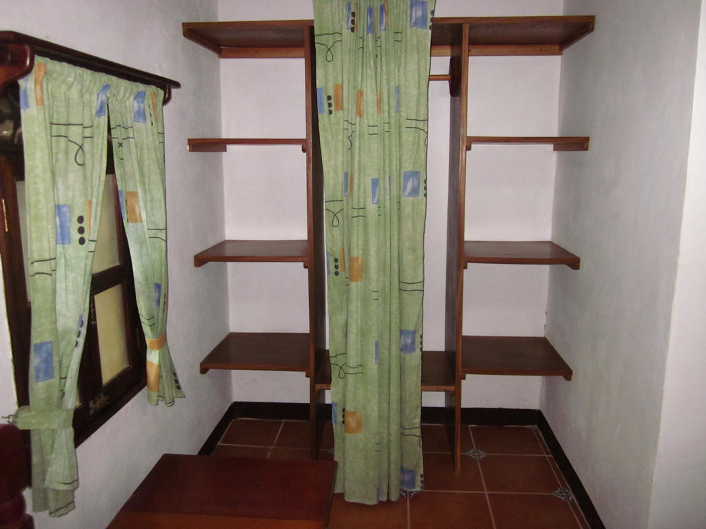 Charly'S Guest House Granada Room photo